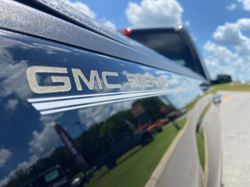 used 2018 GMC Sierra 1500 car, priced at $34,982