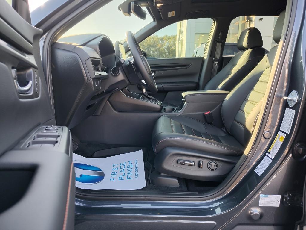 used 2026 Honda CR-V Hybrid car, priced at $36,858