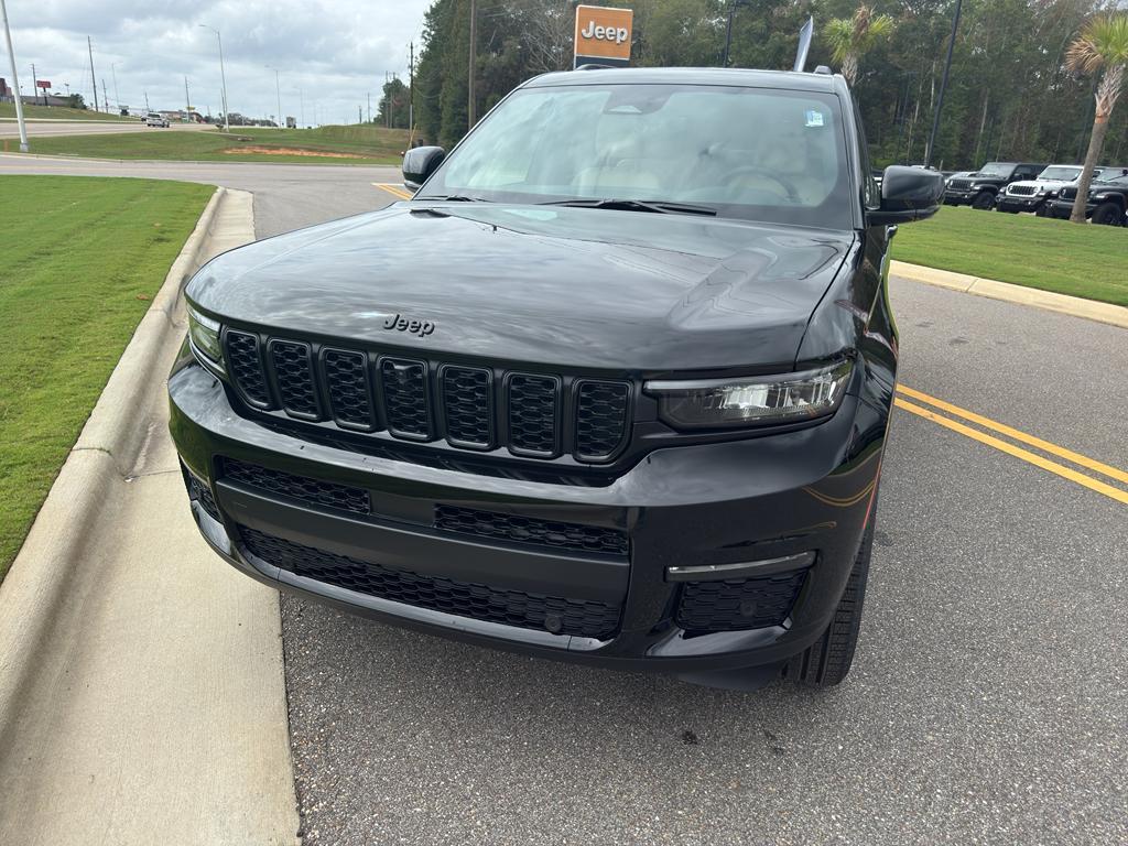 new 2025 Jeep Grand Cherokee L car, priced at $49,883