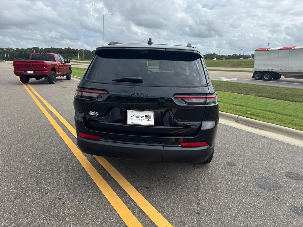 new 2025 Jeep Grand Cherokee L car, priced at $49,883