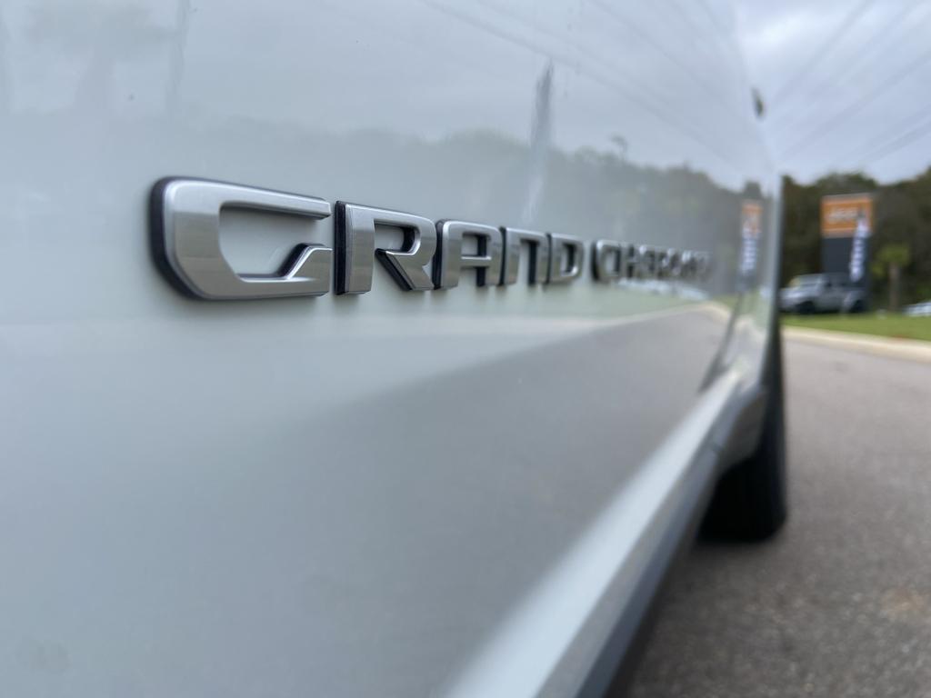 new 2025 Jeep Grand Cherokee car, priced at $36,021