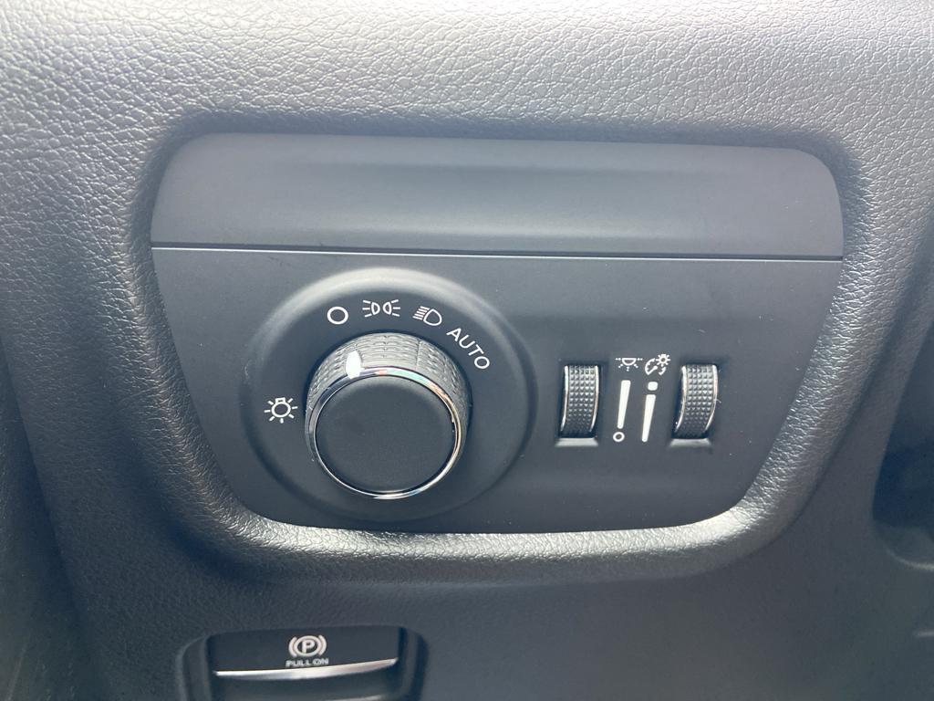 new 2025 Jeep Grand Cherokee car, priced at $36,021