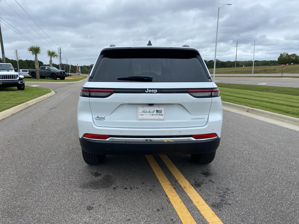 new 2025 Jeep Grand Cherokee car, priced at $36,021