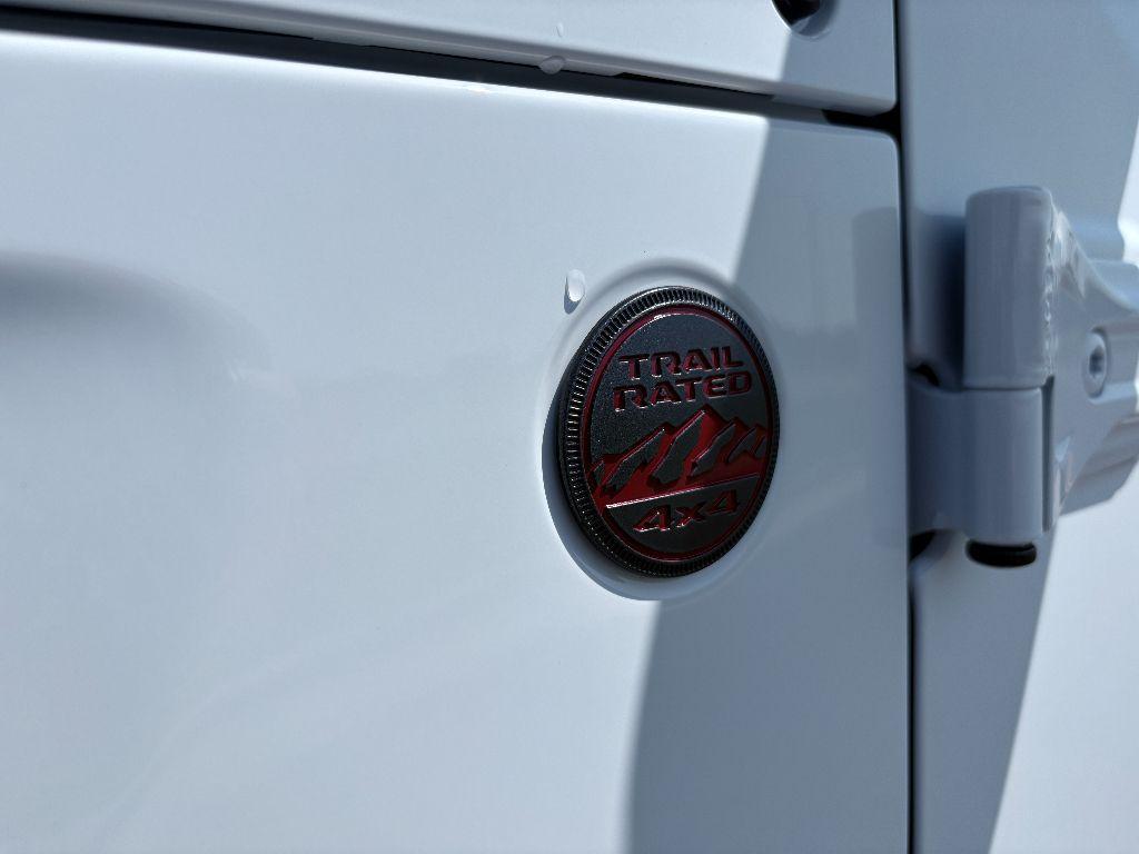new 2025 Jeep Wrangler car, priced at $58,372