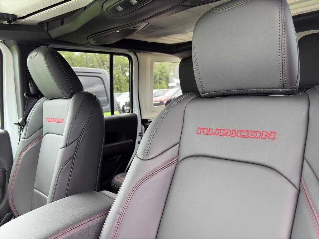 new 2025 Jeep Wrangler car, priced at $58,372