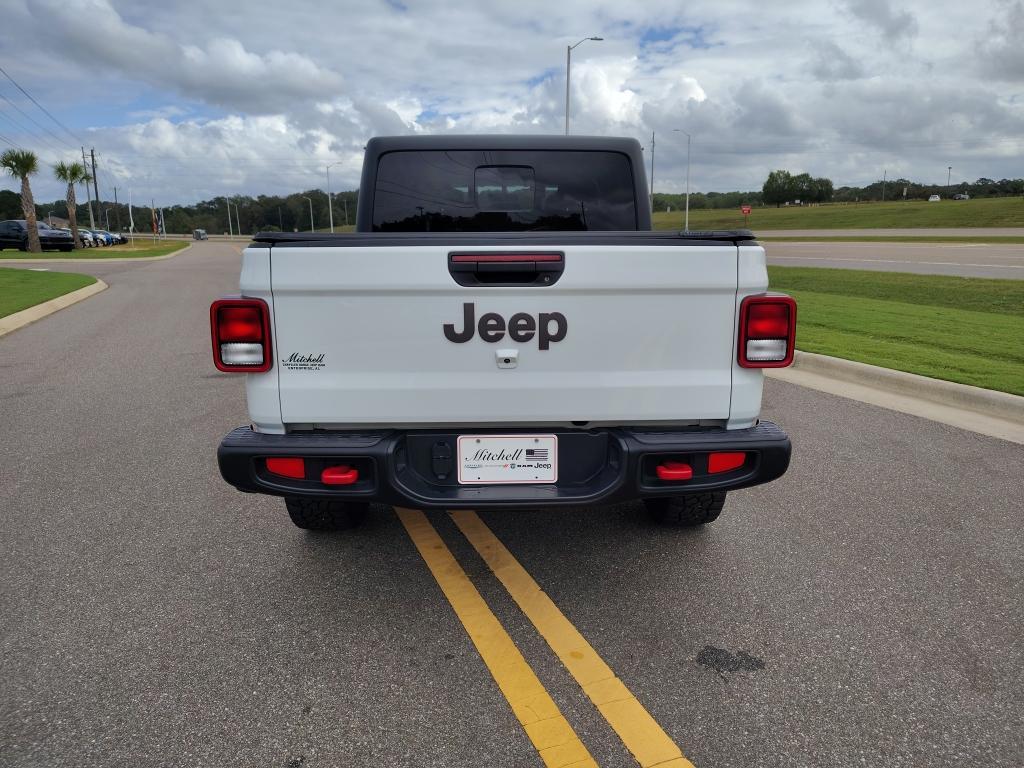 used 2023 Jeep Gladiator car, priced at $39,008