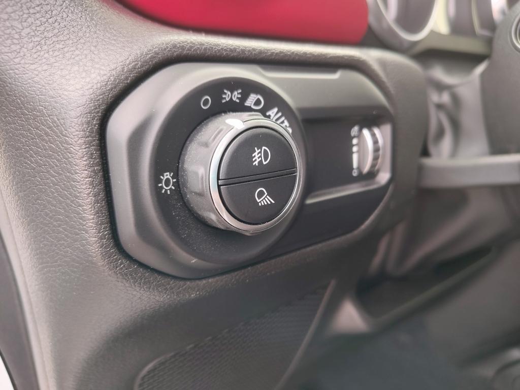 used 2023 Jeep Gladiator car, priced at $39,008