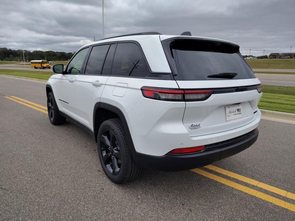 new 2025 Jeep Grand Cherokee car, priced at $49,485