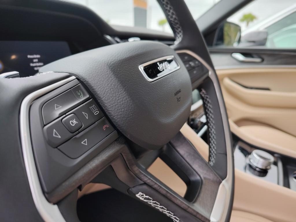 new 2025 Jeep Grand Cherokee car, priced at $49,485