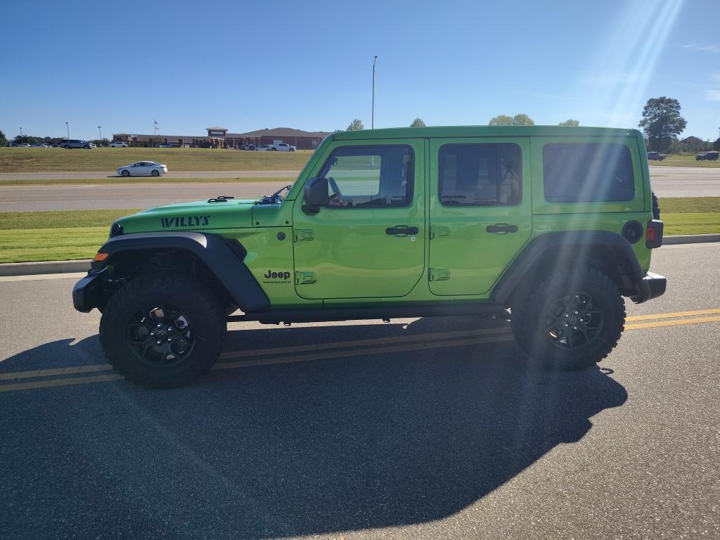 new 2025 Jeep Wrangler car, priced at $50,298
