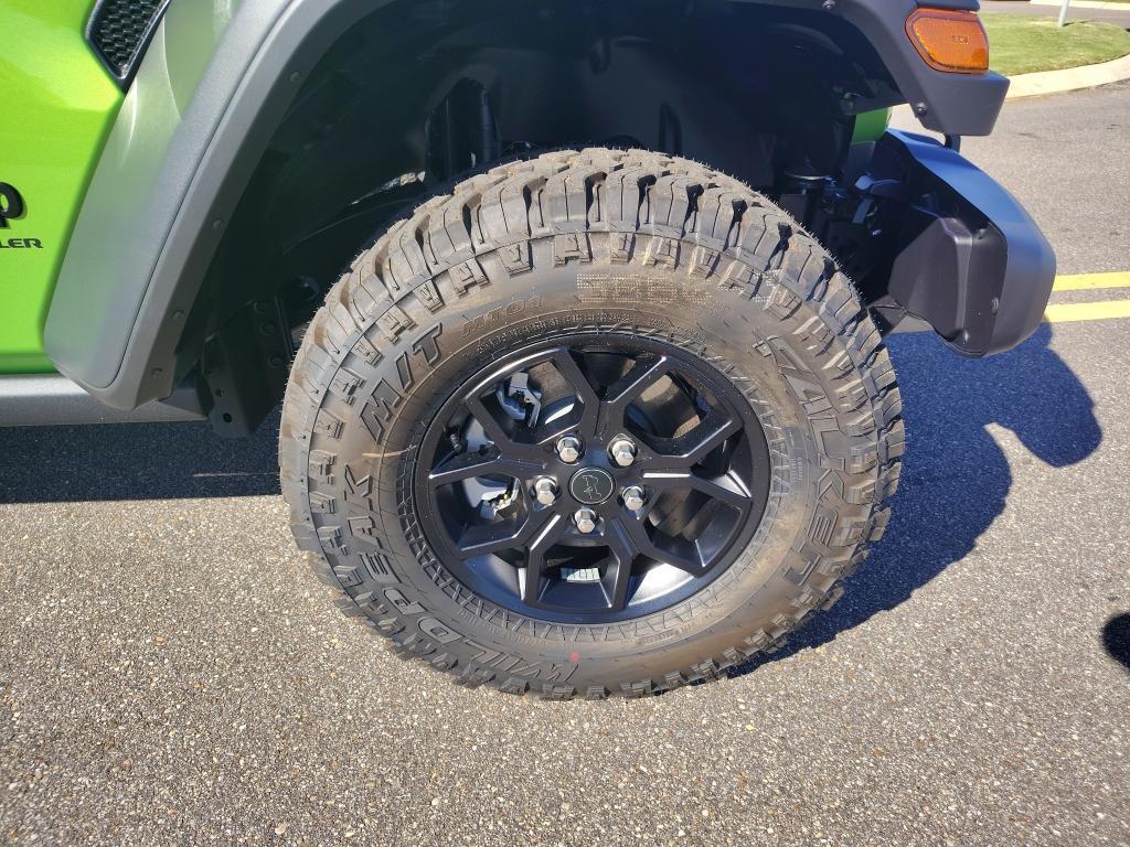 new 2025 Jeep Wrangler car, priced at $50,298