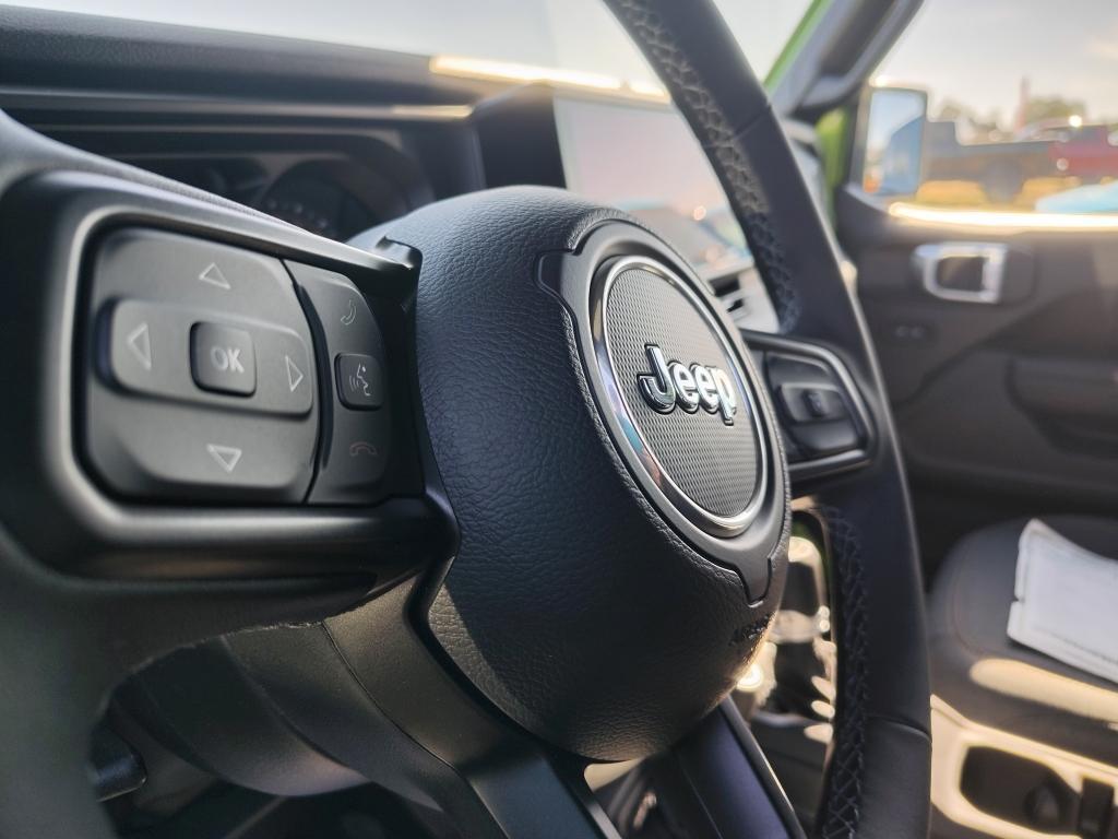 new 2025 Jeep Wrangler car, priced at $50,298