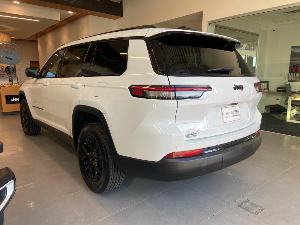 new 2024 Jeep Grand Cherokee L car, priced at $42,956