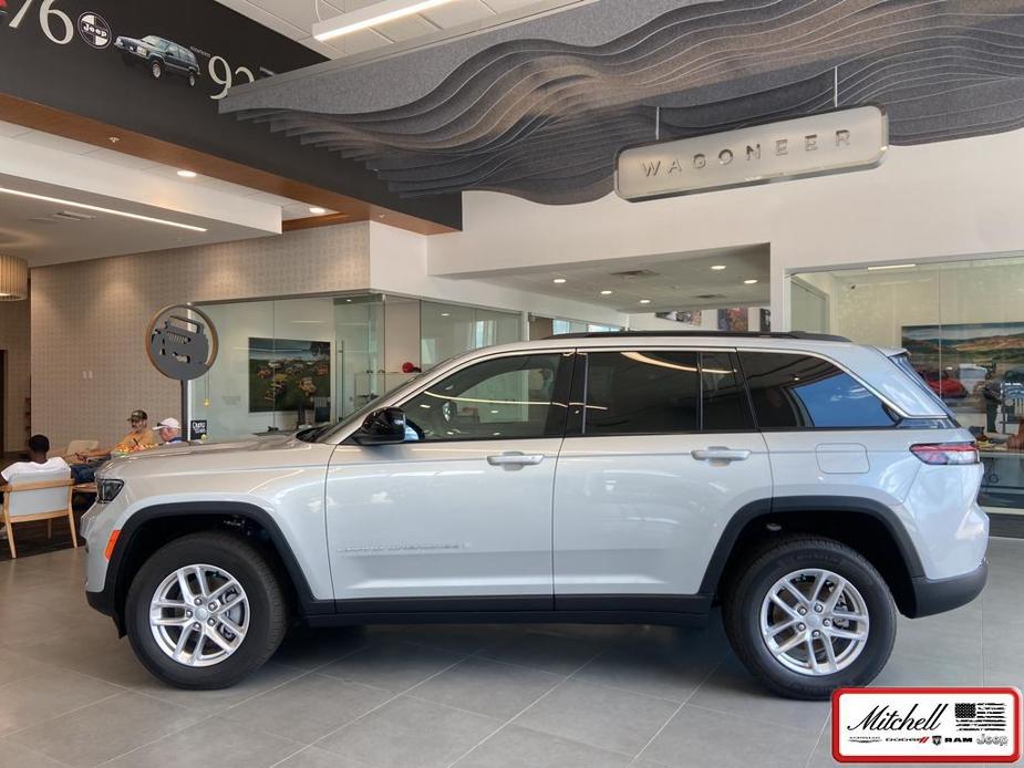 new 2024 Jeep Grand Cherokee car, priced at $38,836