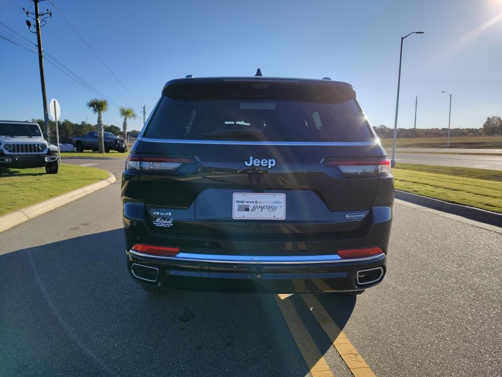 new 2025 Jeep Grand Cherokee L car, priced at $63,361
