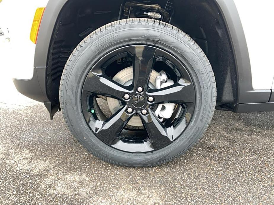 new 2025 Jeep Grand Cherokee car, priced at $53,360