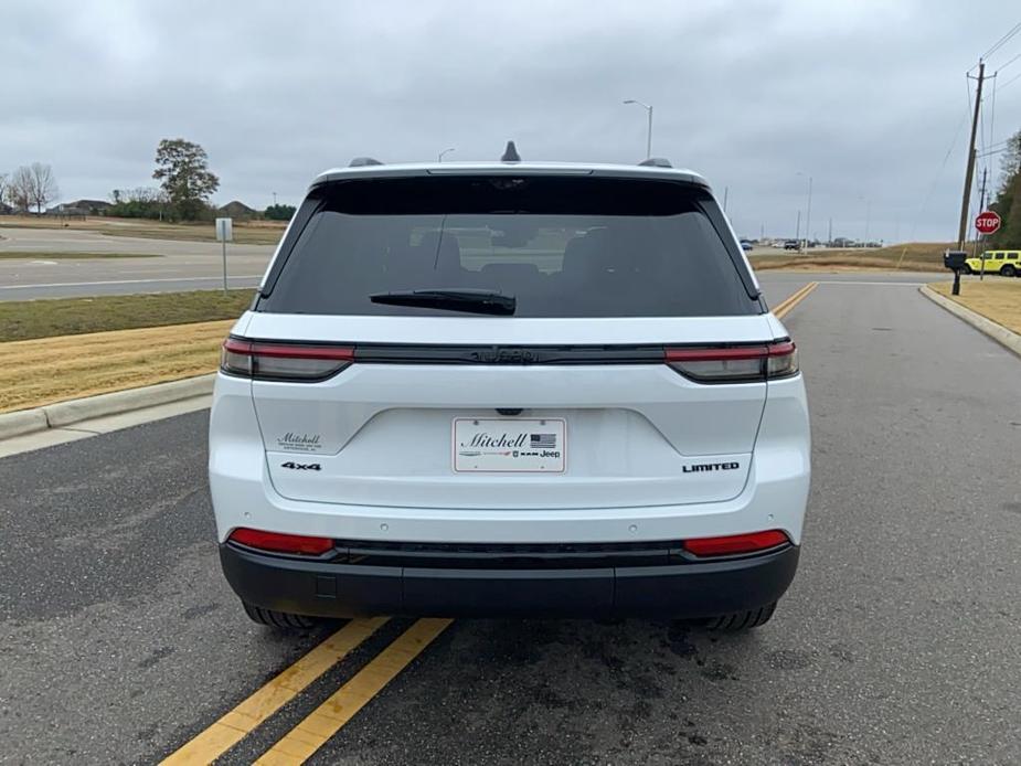 new 2025 Jeep Grand Cherokee car, priced at $53,360