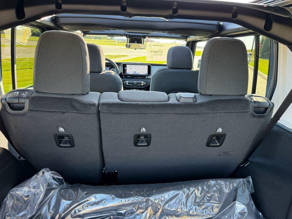 new 2025 Jeep Wrangler car, priced at $50,487