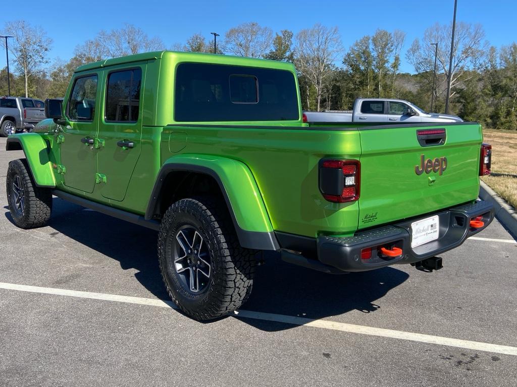 new 2025 Jeep Gladiator car, priced at $59,590