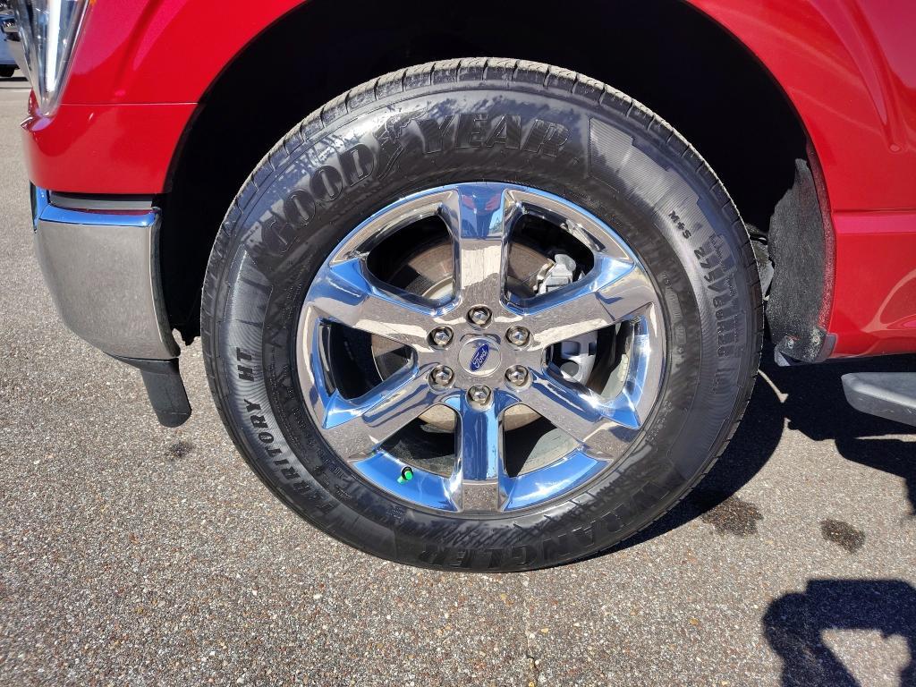 used 2022 Ford F-150 car, priced at $37,391