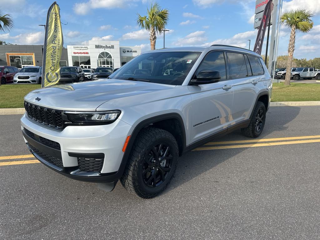 used 2024 Jeep Grand Cherokee L car, priced at $39,773