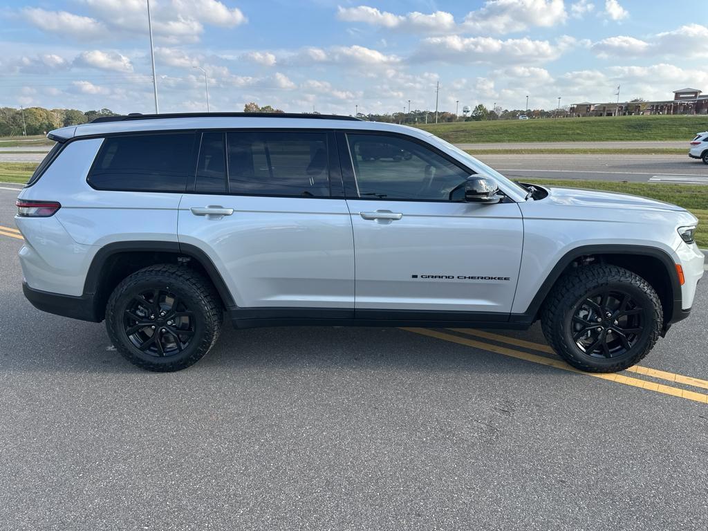 used 2024 Jeep Grand Cherokee L car, priced at $39,773