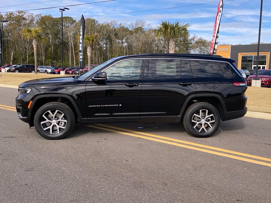 new 2025 Jeep Grand Cherokee L car, priced at $44,322