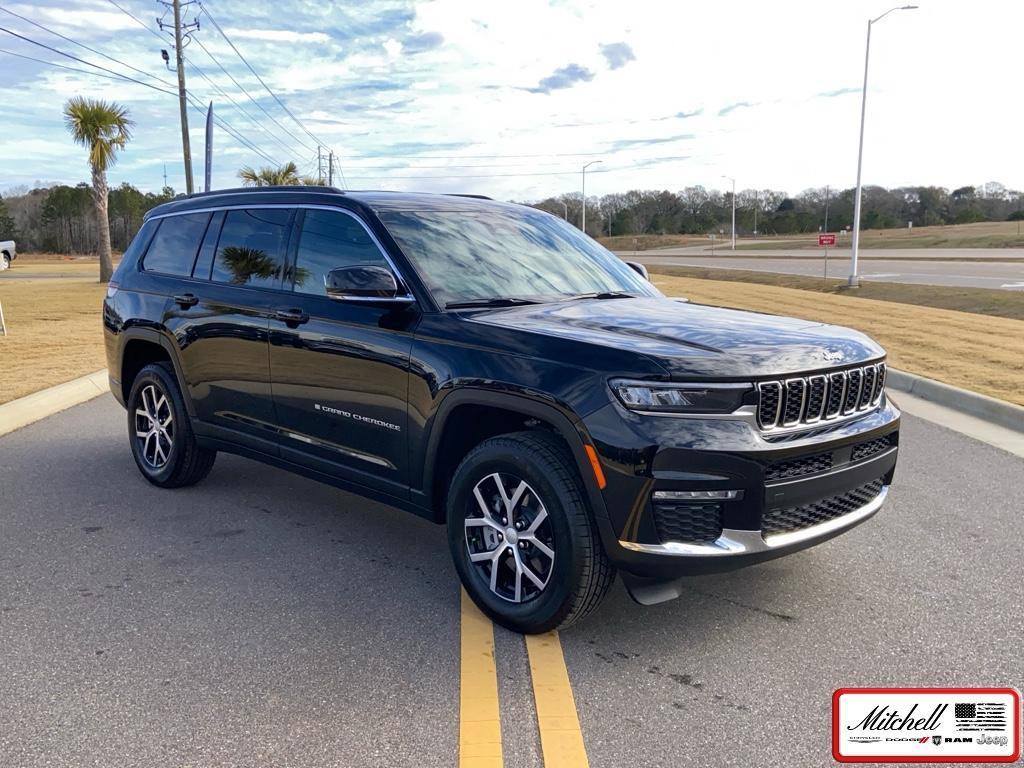 new 2025 Jeep Grand Cherokee L car, priced at $44,322