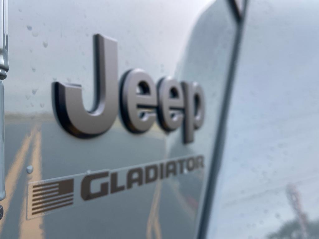 new 2025 Jeep Gladiator car, priced at $41,583