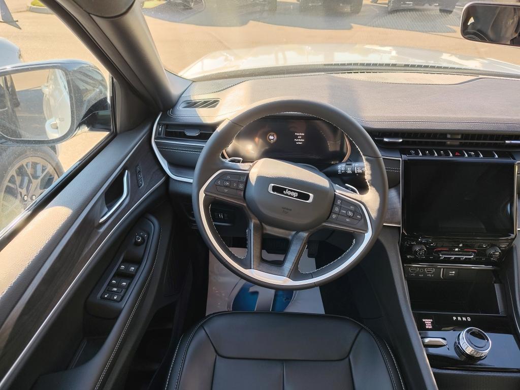 new 2025 Jeep Grand Cherokee L car, priced at $49,107