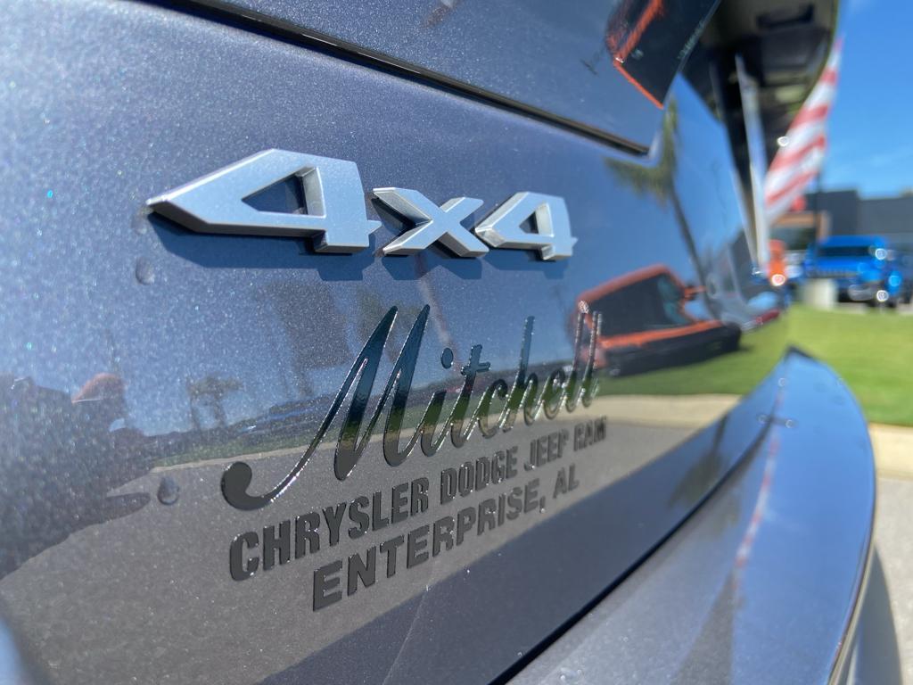 new 2025 Jeep Grand Cherokee L car, priced at $43,711