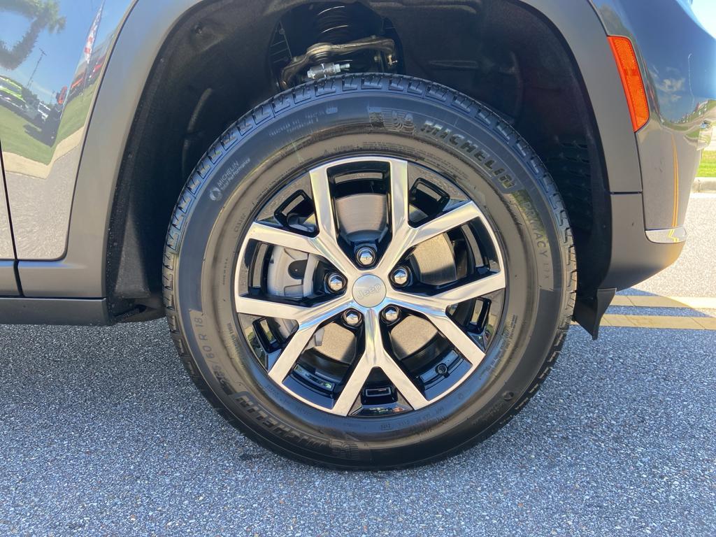 new 2025 Jeep Grand Cherokee L car, priced at $43,711