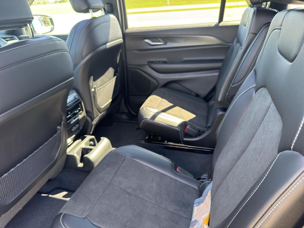 new 2025 Jeep Grand Cherokee L car, priced at $45,397