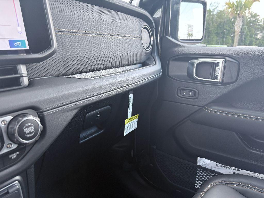 new 2025 Jeep Wrangler car, priced at $102,585