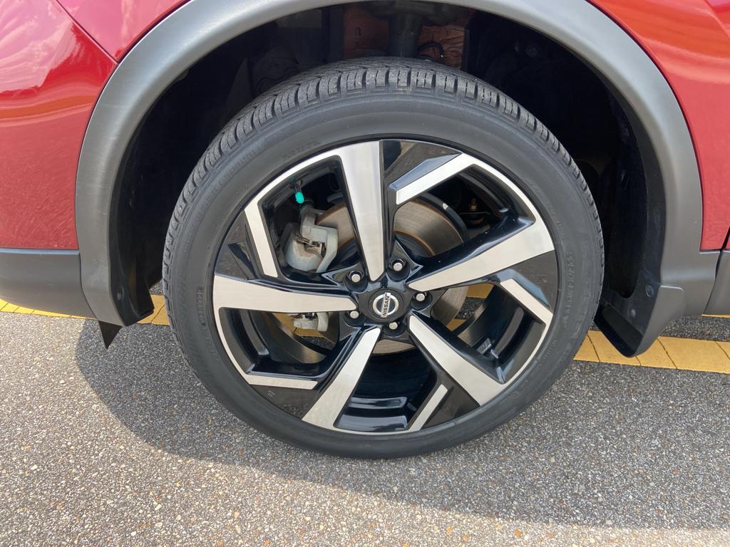 used 2020 Nissan Rogue Sport car, priced at $23,738