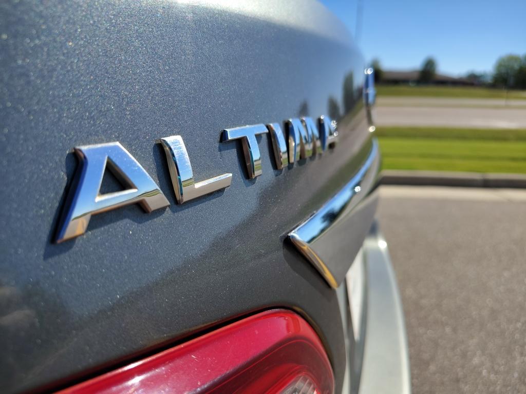 used 2018 Nissan Altima car, priced at $10,296