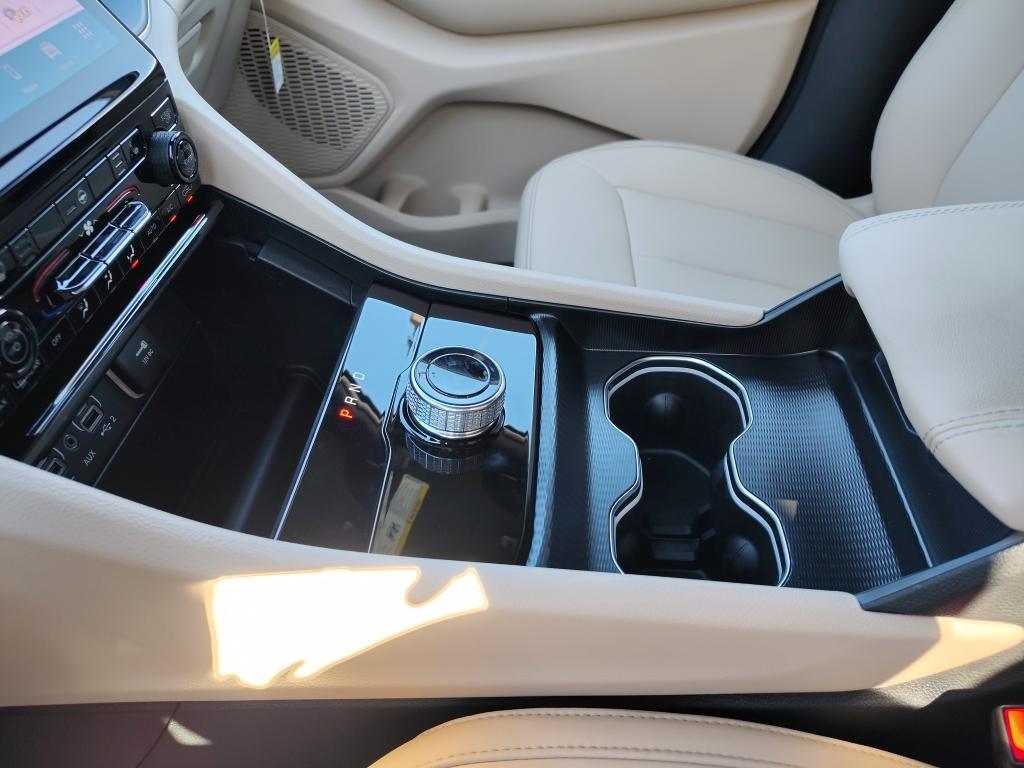 new 2025 Jeep Grand Cherokee car, priced at $40,298