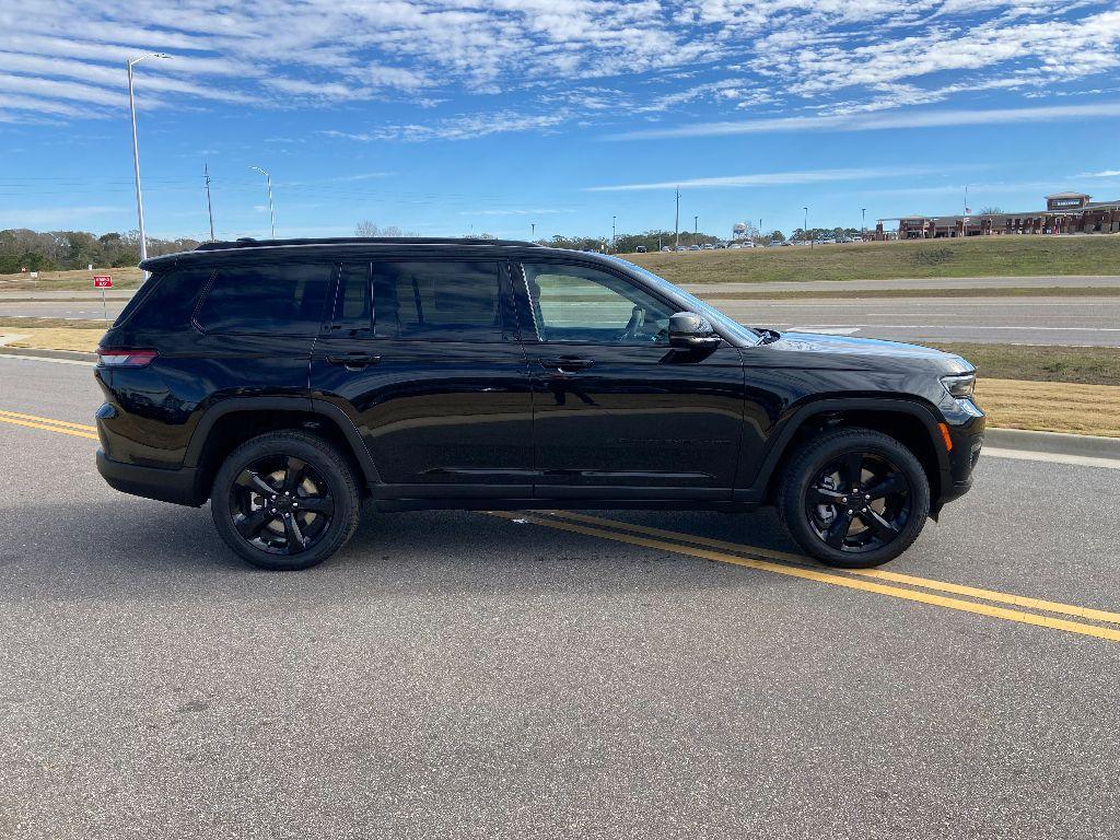 new 2025 Jeep Grand Cherokee L car, priced at $53,060