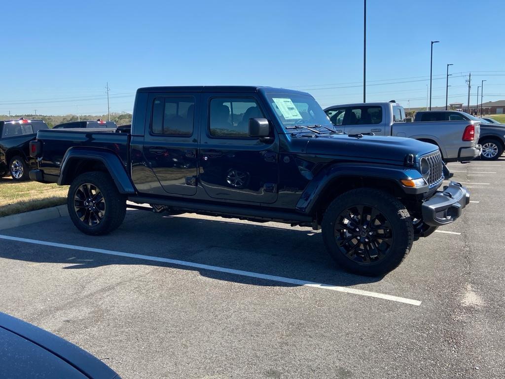 new 2025 Jeep Gladiator car, priced at $42,740