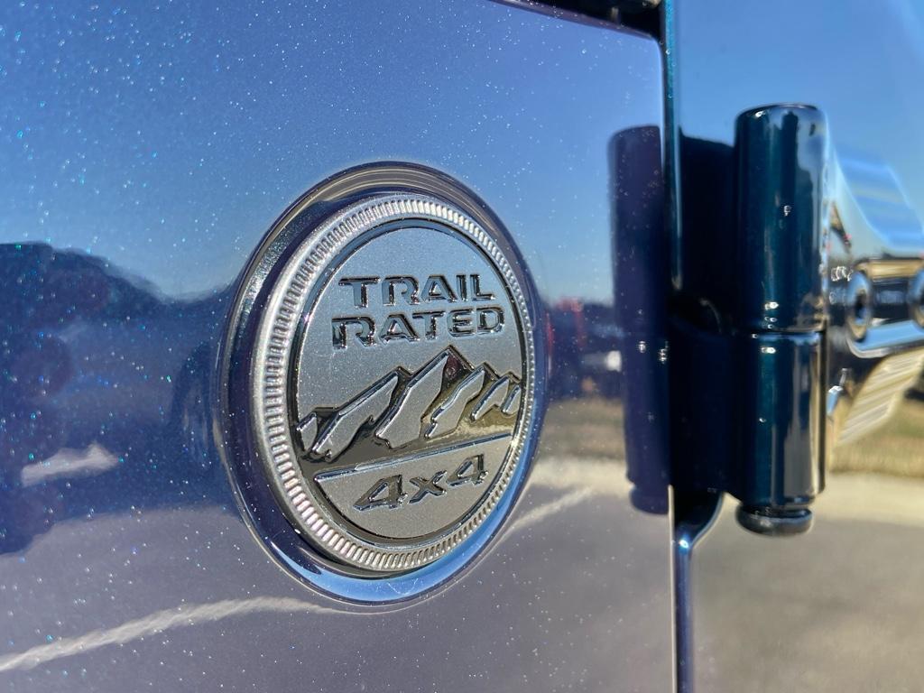 new 2025 Jeep Gladiator car, priced at $42,740