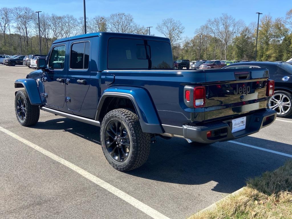 new 2025 Jeep Gladiator car, priced at $42,740