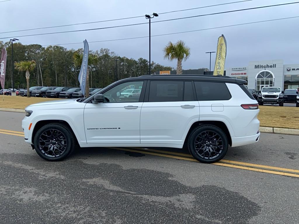 new 2025 Jeep Grand Cherokee L car, priced at $72,630