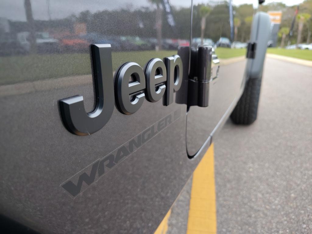 new 2026 Jeep Wrangler car, priced at $45,557