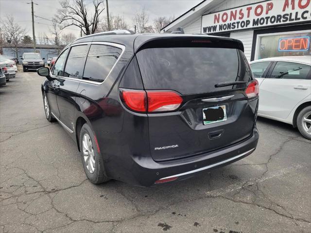 used 2018 Chrysler Pacifica car, priced at $16,500