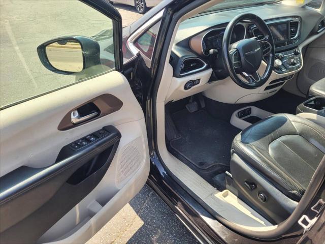 used 2019 Chrysler Pacifica car, priced at $17,400