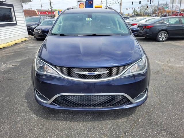 used 2018 Chrysler Pacifica car, priced at $15,150