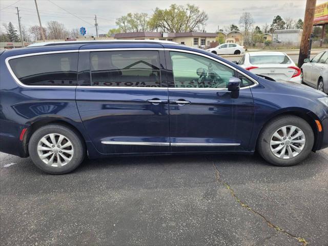 used 2018 Chrysler Pacifica car, priced at $15,150