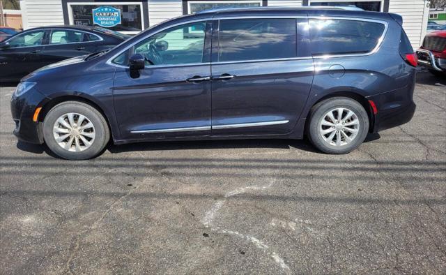 used 2019 Chrysler Pacifica car, priced at $16,800