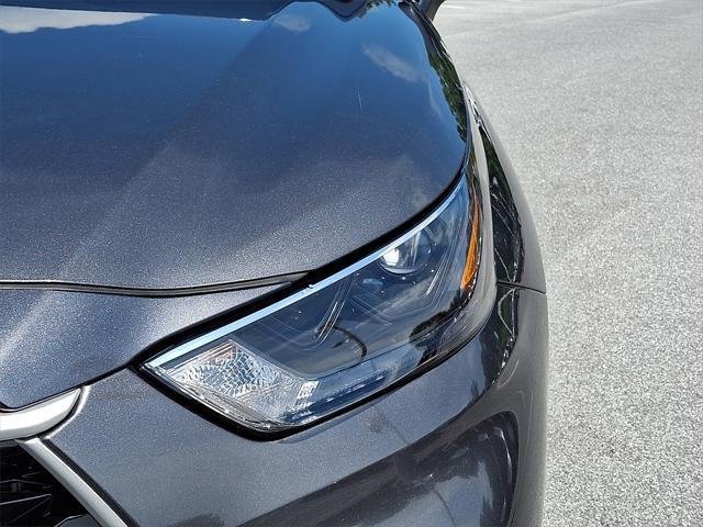 used 2023 Toyota Highlander car, priced at $37,387