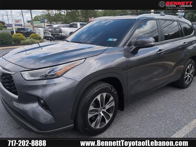 used 2023 Toyota Highlander car, priced at $37,387